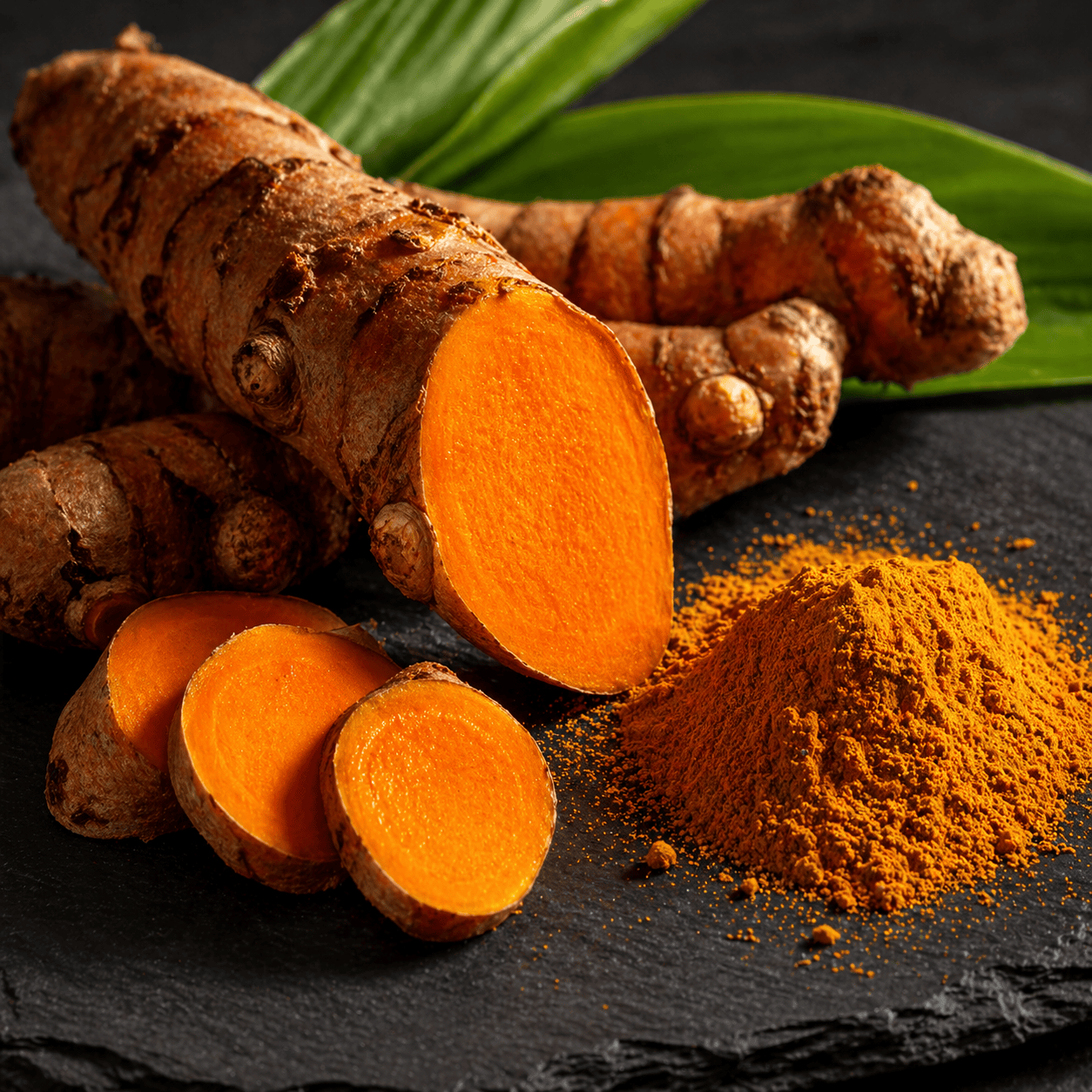 Curcuma fresca tagliata